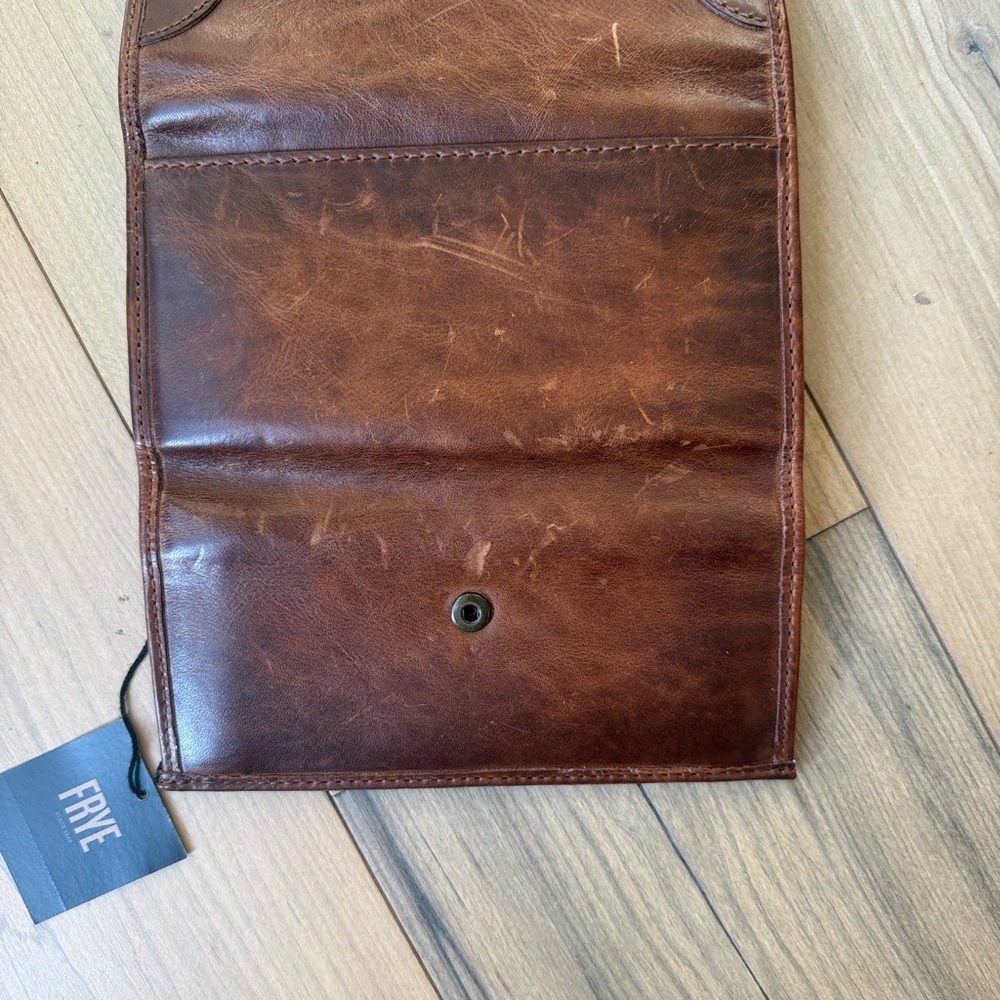 Frye Tan Leather Mellissa Wallet - Picture 11 of 11